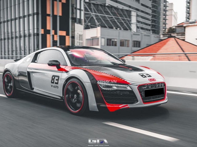 “Tóm gọn” Audi R8 V8 số sàn duy nhất tại Việt Nam “lột xác” với bộ “áo” mới