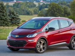 Chủ xe Chevrolet Bolt chờ 4 năm để được thay thế pin có nguy cơ cháy nổ