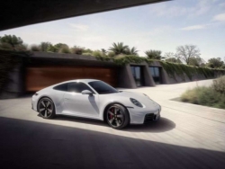 Porsche 911 Carrera S 2025: Mạnh mẽ hơn nhưng không có hộp số sàn