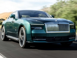 Đại gia Minh “Nhựa” chuẩn bị đón Rolls-Royce Spectre giá gần 18 tỷ đồng?