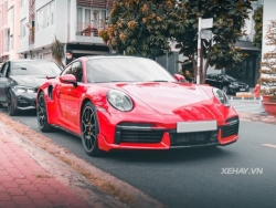 "Chạm mặt" Porsche 911 Turbo S màu đỏ duy nhất tại Việt Nam: Xe có nhiều tùy chọn đắt đỏ