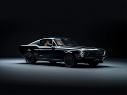 Xế cổ Mustang 1967 "hô biến" thành siêu xe điện giá hơn 10 tỷ đồng