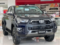 Toyota Hilux 2024 bắt đầu được đại lý Việt nhận cọc