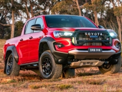 Toyota Hilux GR Sport chuẩn bị "cập bến" Đông Nam Á