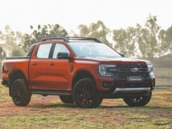 Đại lý báo giá dự kiến 1,059 tỷ đồng cho Ford Ranger Stormtrak