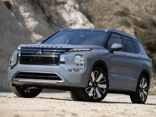 Mitsubishi Outlander 2025 chốt giá quy đổi từ 755 triệu VNĐ