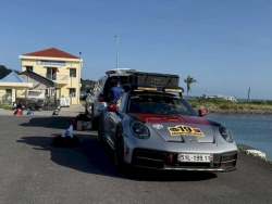 Doanh nhân Hải Phòng mang Porsche 911 Dakar phượt Trung Quốc lần 3