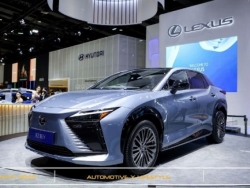 Lexus RZ ra mắt Đông Nam Á: SUV điện hạng sang có thể di chuyển 310 km sau một lần sạc