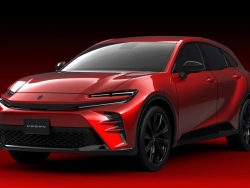 Toyota Crown Sport 2024 lộ diện: Có nhiều nét tương đồng với Ferrari Purosangue