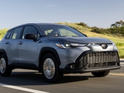 Lợi nhuận Toyota tăng kỷ lục dù công ty con vướng phải bê bối