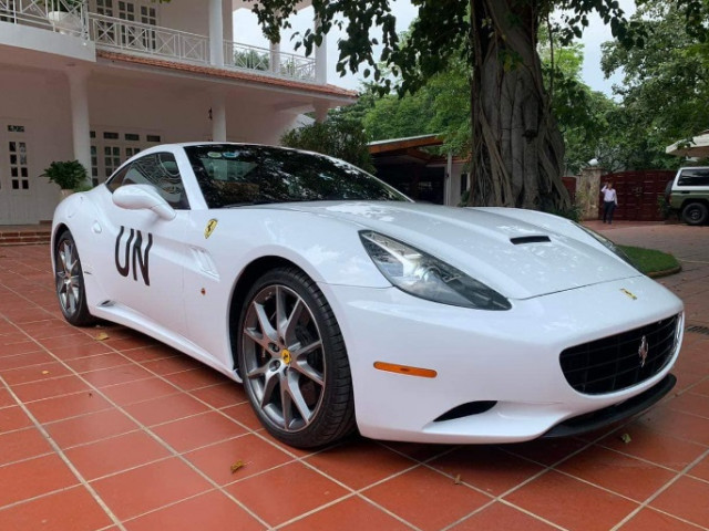 “Vua cafe” thu nạp Ferrari California hàng hiếm hơn 10 tỷ đồng