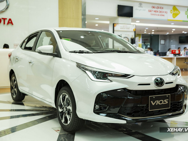 Toyota Việt Nam bán được 5.994 xe trong tháng 11/2023