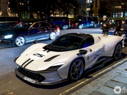 Cận cảnh “siêu ngựa” Ferrari Daytona SP3 của đầu bếp Gordon Ramsay