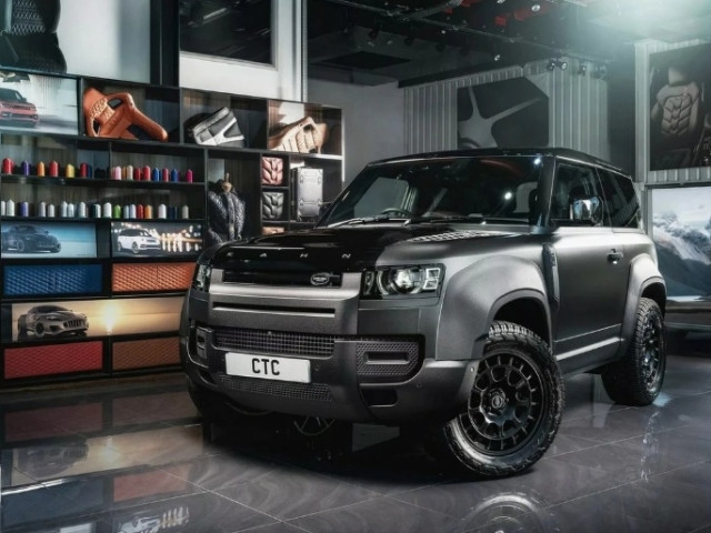 Land Rover Defender 90 “lột xác” với gói độ bằng cả chiếc Toyota Camry