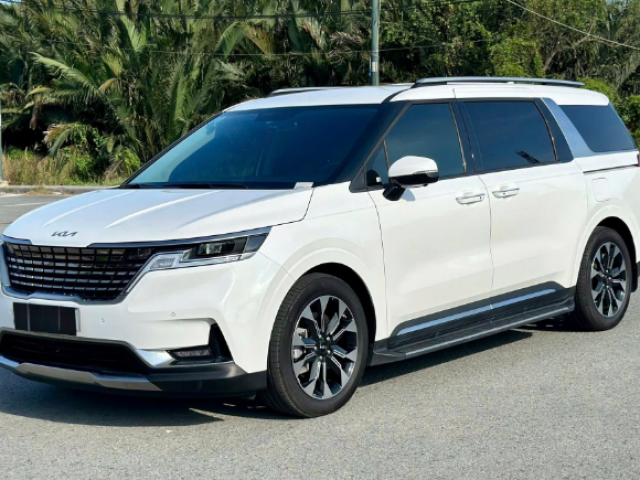 Kia Carnival bản xăng “dọn kho”: Ưu đãi tới 210 triệu đồng