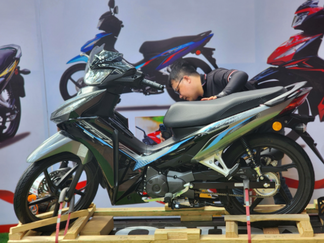 Honda Dash 125 nhập tư về Việt Nam: Giá hơn 80 triệu đồng