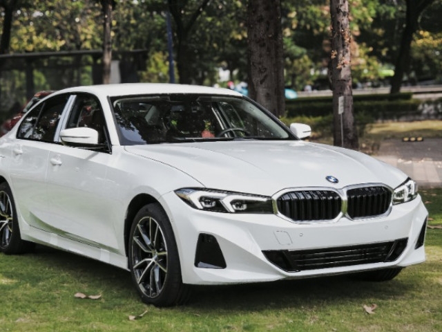 BMW 3 Series 2025: Giá từ 1,549 tỷ đồng đã về đại lý