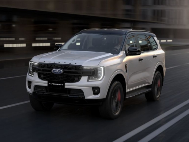 Ford Everest Sport bản đặc biệt ra mắt Việt Nam: Giá 1,199 tỷ đồng
