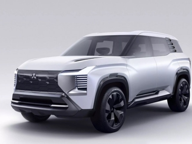 Mitsubishi Motors Việt Nam Festival: Trưng bày xe DST Concept và lái thử xe