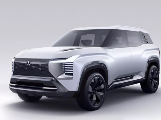 Mitsubishi Motors Việt Nam Festival: Trưng bày xe DST Concept và lái thử xe