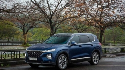 Hyundai Santa Fe đời cũ giảm tối đa 150 triệu đồng tại đại lý