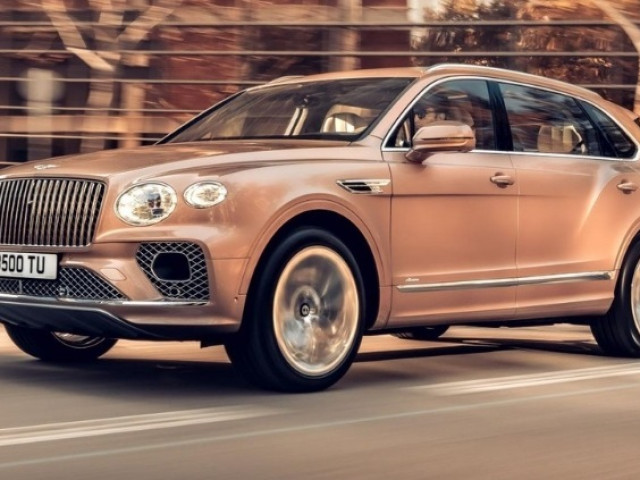 Bentley Bentayga EWB 2023 chính thức ra mắt Việt Nam: Giá từ 18,5 tỷ đồng