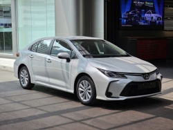Toyota Corolla Altis 2023 trình làng, bổ sung loạt trang bị hấp dẫn