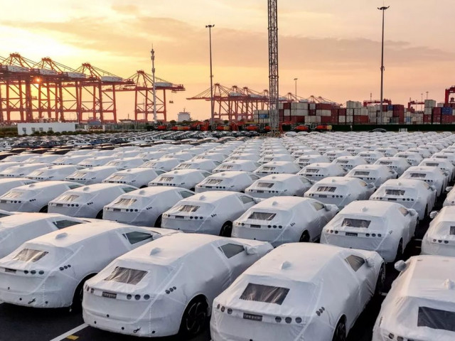 Ô tô Trung Quốc dư thừa, chật vật tìm đường xuất khẩu