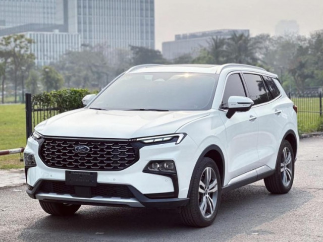Ford Territory được ưu đãi gần 100 triệu đồng, giá ngang Hyundai Creta