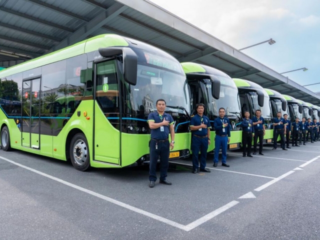Vinbus khai trương tuyến buýt 43 - Kết nối nội thành với Đông Anh