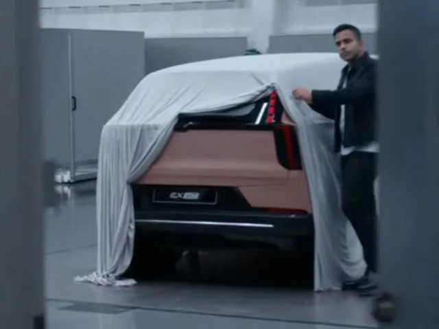 Volvo EX60 có dây an toàn đa thích ứng đầu tiên trên thế giới