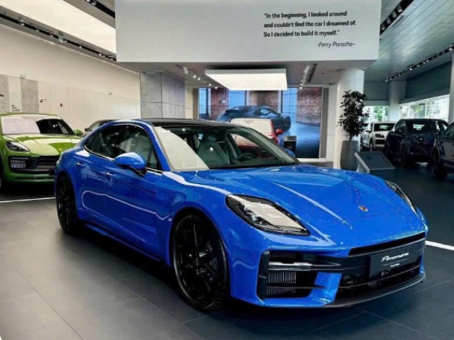 Porsche Panamera 2025 được rao bán 8,1 tỷ đồng, cao hơn giá niêm yết