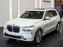 BMW X7 được đại lý ưu đãi lên đến 800 triệu đồng