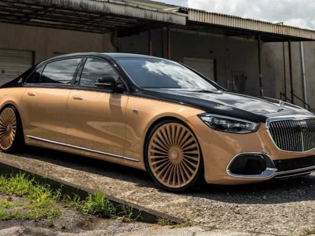 Cận cảnh Mercedes-Maybach S680 Virgil Abloh Edition độ phong cách Racing cực độc