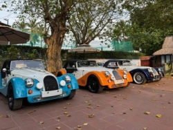 “Vua cafe” chi 24 tỷ tậu 3 chiếc Morgan Plus Six đầu năm mới