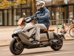 BMW CE 04: Xe máy điện chuẩn nhà giàu, giá từ 271 triệu VNĐ