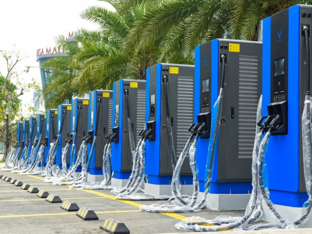 Bộ Công thương đề xuất giá điện cho trạm sạc xe điện: Mức giá cao nhất gần 4000 đồng/KWh