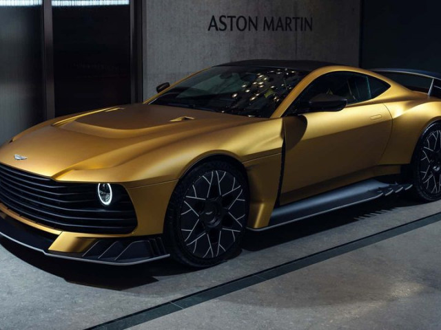 Aston Martin Valiant ra mắt, giá bán lên tới hơn 63 tỷ VNĐ