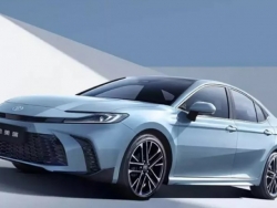 Toyota Camry 2026 ra mắt: Thêm bản hybrid thể thao, giá 601 triệu VNĐ