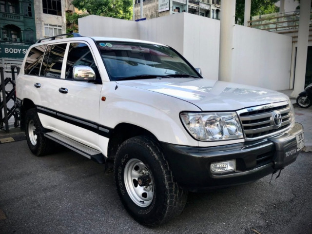 Toyota Land Cruiser 105 máy dầu “zin” đời 2005 được rao bán 1,3 tỷ