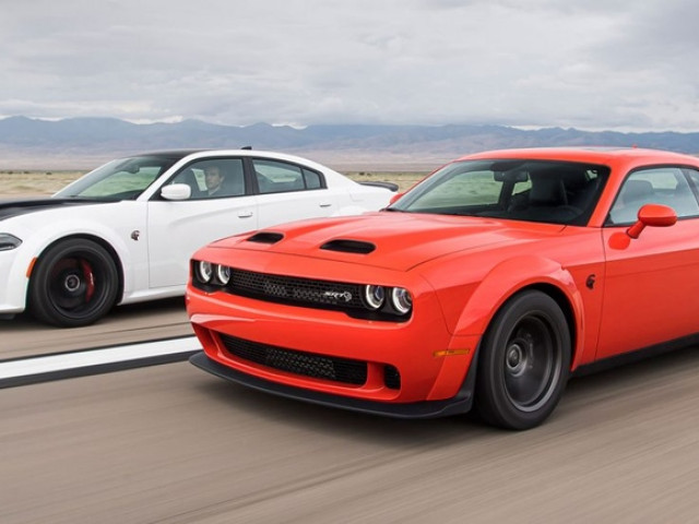 Dodge chính thức "khai tử" động cơ V8 trên "xe cơ bắp" Charger và Challenger