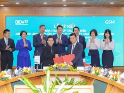 Hãng taxi điện GSM ký kết thỏa thuận hợp tác toàn diện với ngân hàng BIDV – chi nhánh Quang Trung