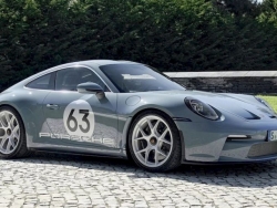 Porsche giới thiệu 911 S/T 2024 - mẫu xe kỷ niệm 60 năm ra mắt huyền thoại 911