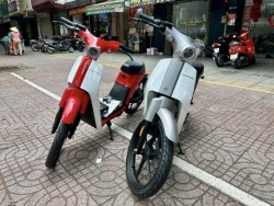 Honda Cub chạy điện được đại lý tư nhân nhập khẩu về Việt Nam