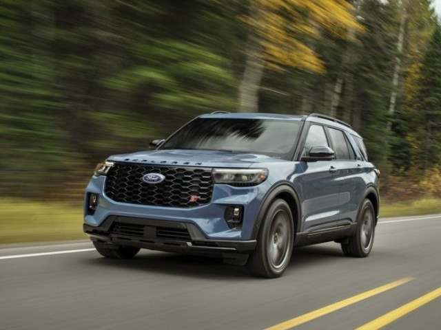 Ford Explorer 2025 ra mắt với diện mạo mới, công nghệ hiện đại