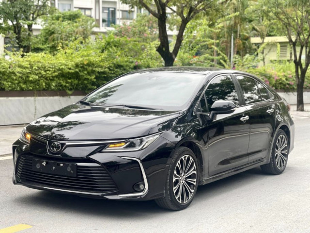 Toyota Corolla Altis VIN 2023 được ưu đãi 80 triệu đồng tại đại lý