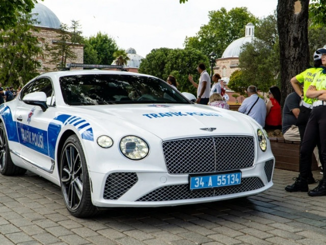 Chiêm ngưỡng Bentley Continental GT V8 - xe cảnh sát tại Thổ Nhĩ Kỳ