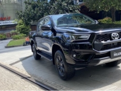 Toyota Hilux facelift chính thức “cập bến” Đông Nam Á