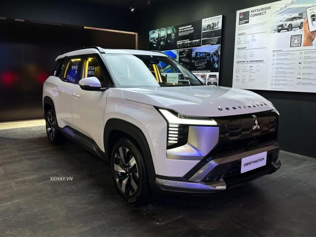 Mitsubishi Destinator "ăn xăng như ngửi", dự sẽ hot khi về Việt Nam