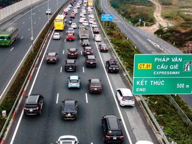 Thí điểm phân làn, quy định tốc độ mới trên 2 tuyến cao tốc